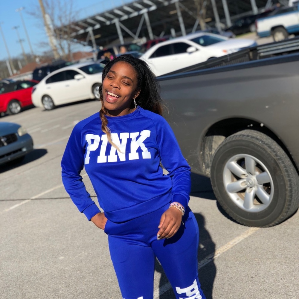 Meet your Posher, Damya